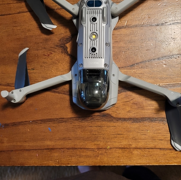 DJI MAVIC AIR 2 FLY COMBO - Picture 8 of 9